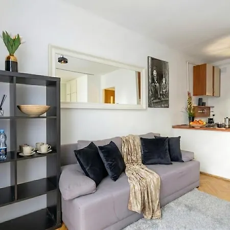 Modern Center - Zelazna Apartament *